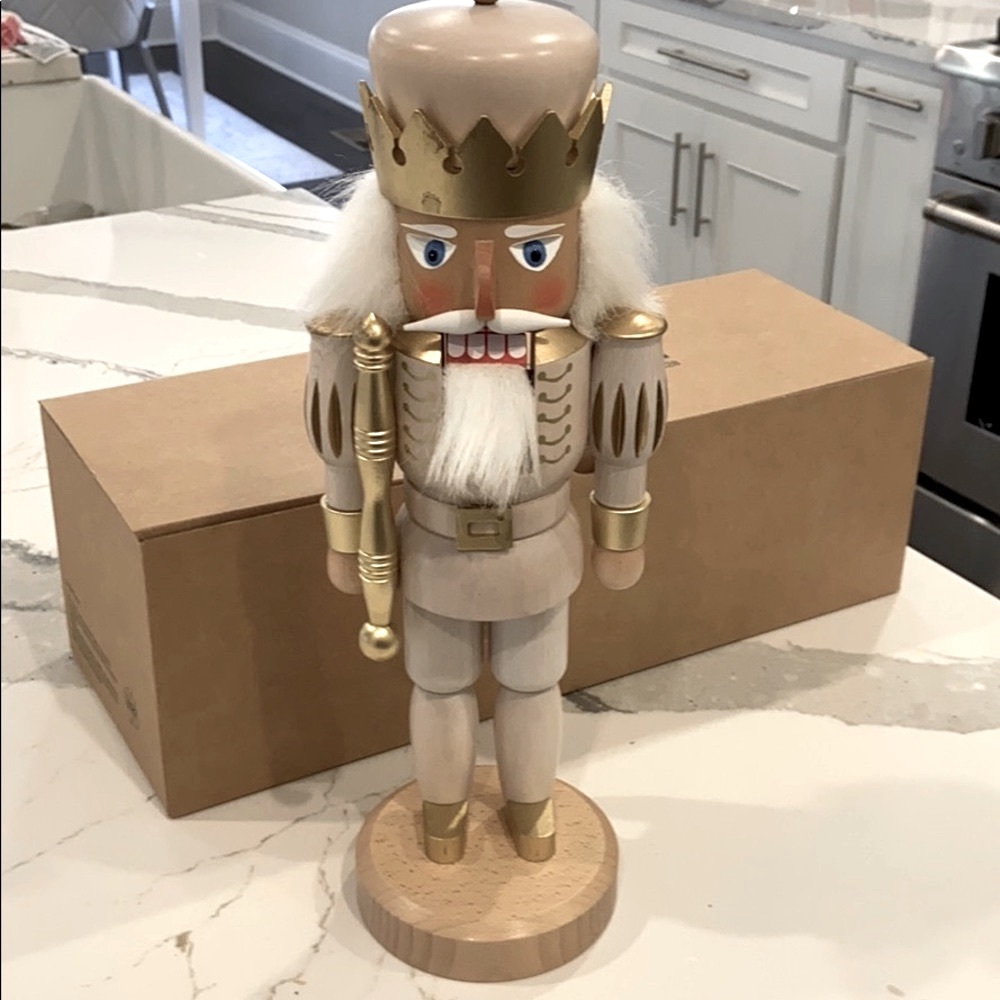 Christian Ulbricht king nutcracker